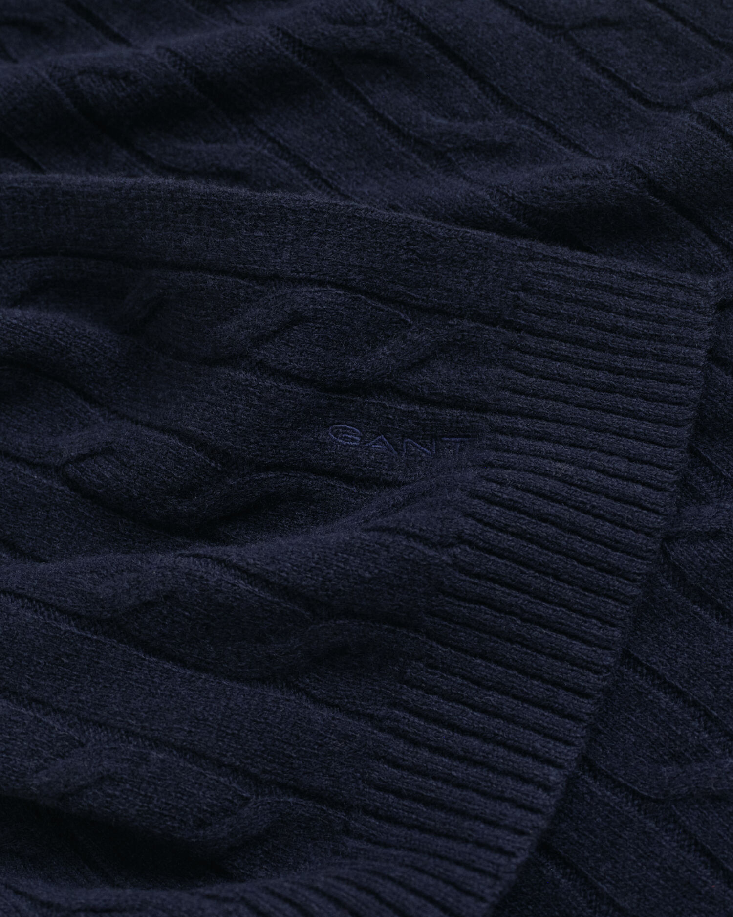 Cable Knit Wool Scarf